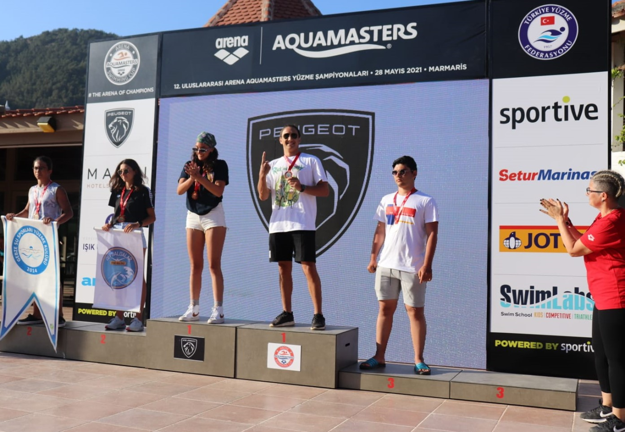 12. Uluslararası Arena Aquamasters Yüzme Şampiyonası’nda Öğrencimiz Alperen Efe Baykara Şampiyon Oldu