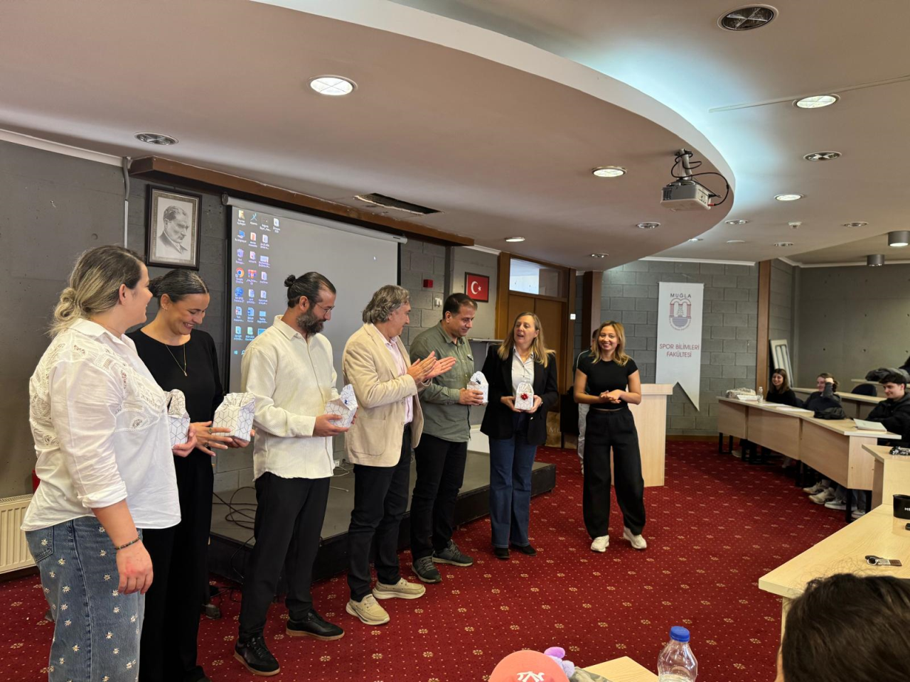 Fakültemizde 24 Kasım Öğretmenler Günü Kutlama Programı Gerçekleştirildi