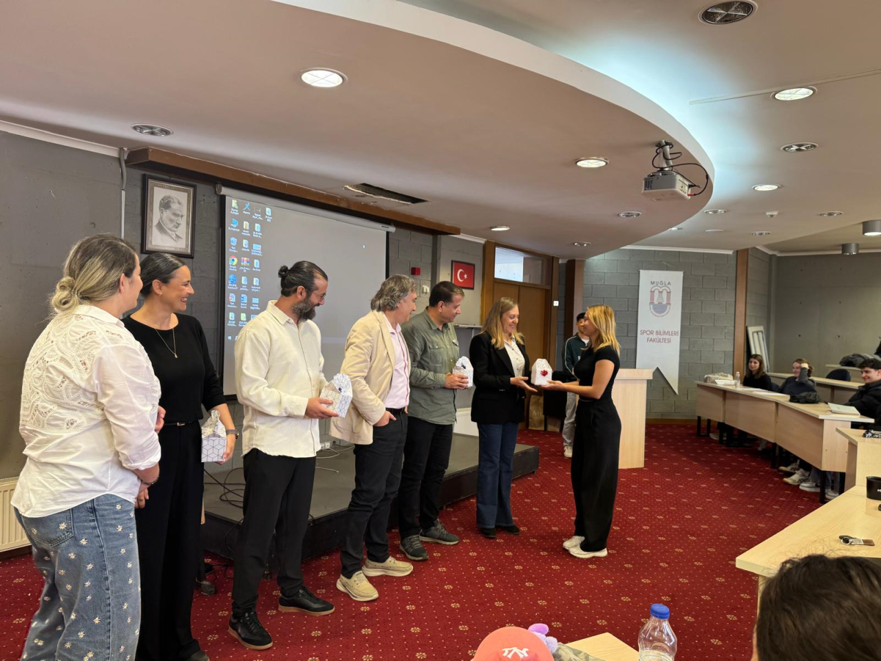 Fakültemizde 24 Kasım Öğretmenler Günü Kutlama Programı Gerçekleştirildi