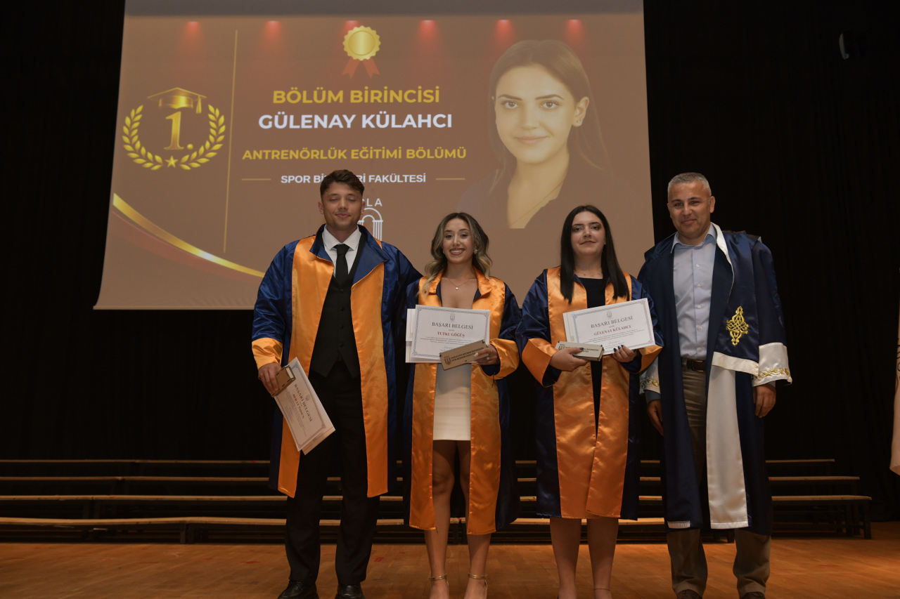 Spor Bilimleri Fakültesi’nde Mezuniyet Coşkusu