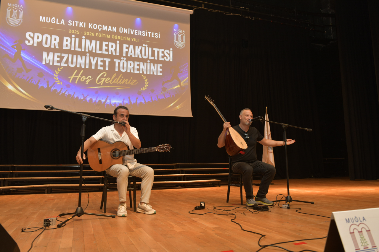 Spor Bilimleri Fakültesi’nde Mezuniyet Coşkusu