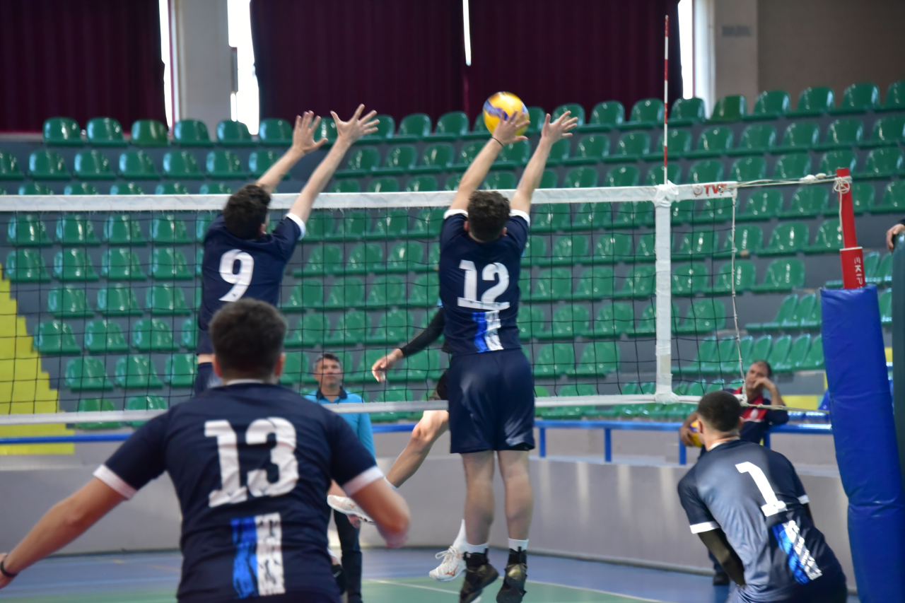 MSKÜ Voleybol Takımı Namağlup Şampiyon