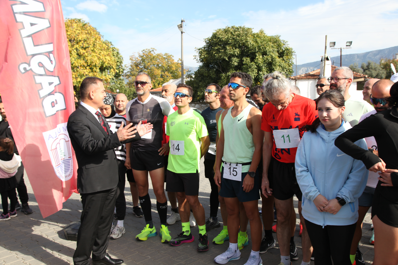 Muğla’da Atatürk’e Saygı Coşkusu: 32. Geleneksel Yol Koşusu Gerçekleştirildi