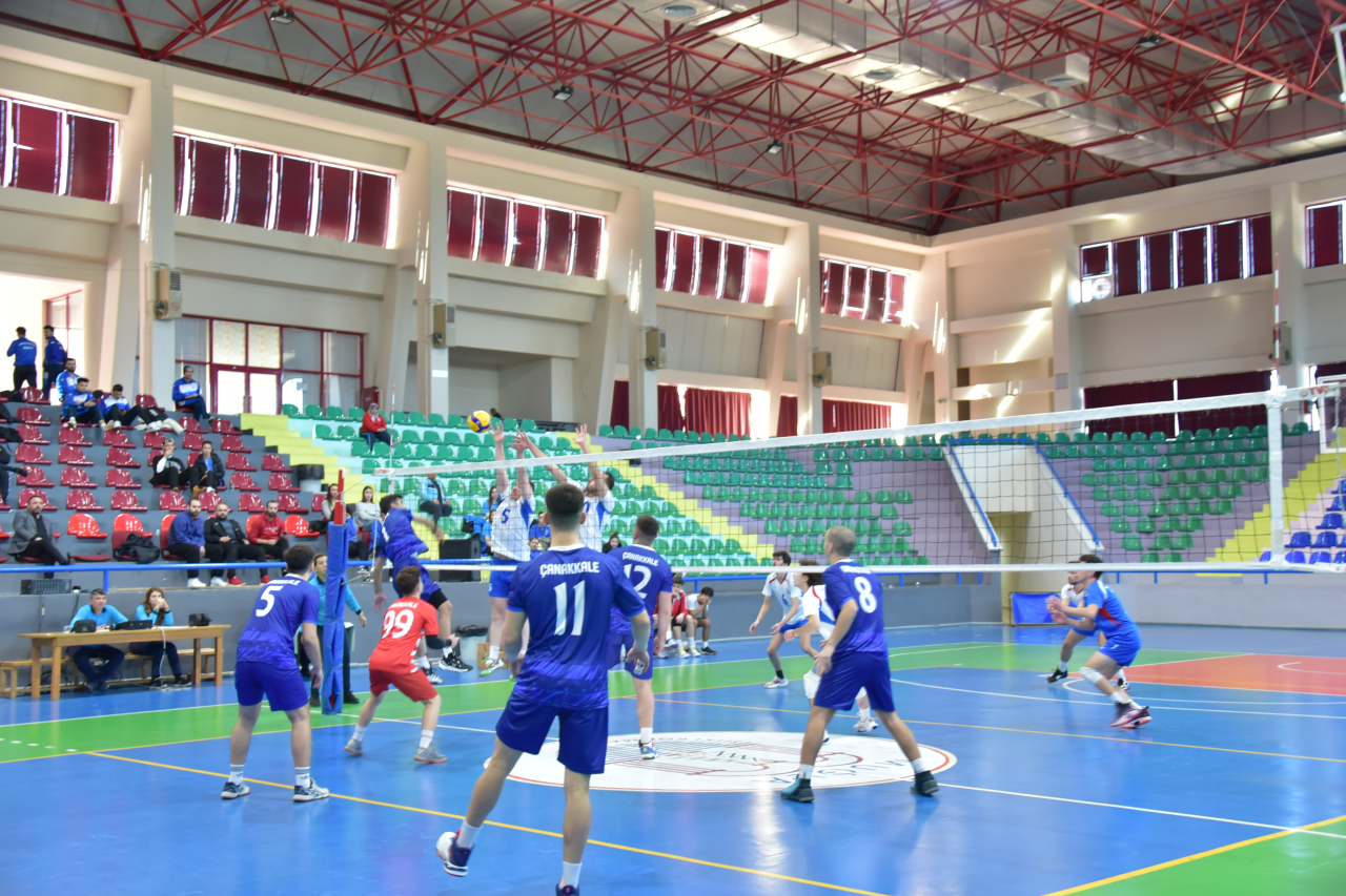 MSKÜ Voleybol Takımı Namağlup Şampiyon