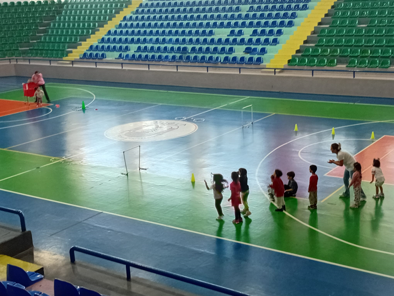  MSKÜ Gündüz Bakımevi Çocukları Spor Salonunda Jimnastik ve Slalomla Eğlendi