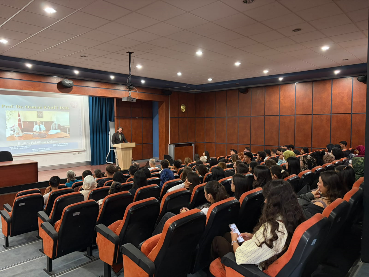 Temel Eğitim Bölümünde Aramıza Yeni Katılan Öğrencilerimize Yönelik Oryantasyon Programı...