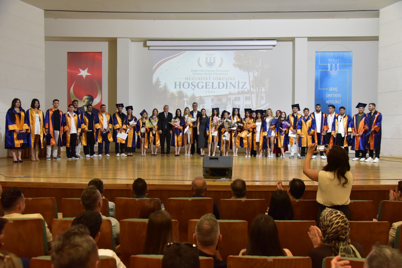 Dalaman Meslek Yüksekokulu 2025-2026 Akademik Yılı Mezunlarını Coşkuyla Uğurladı.