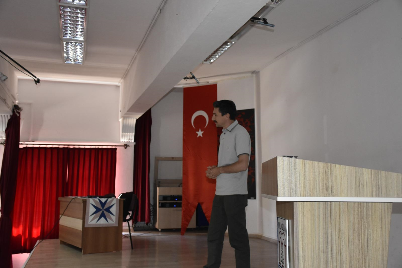 Kariyer Yolculuğu: Sektörle Buluşma Söyleşi Etkinliği Gerçekleştirildi
