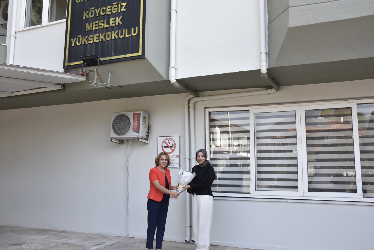 Yüksekokulumuz Yeni Öğrencilerini Karşıladı
