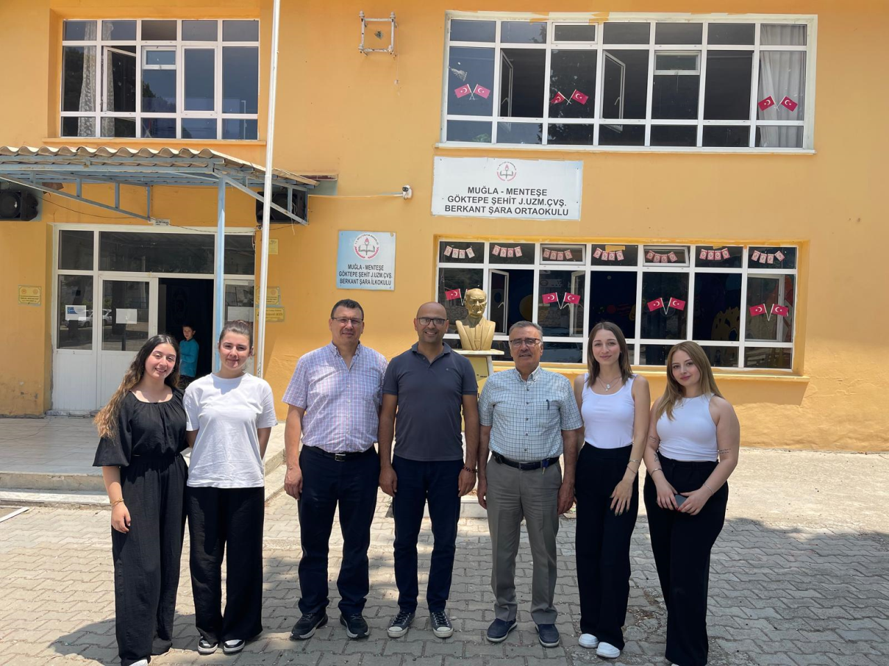 Sosyal Sorumluluk Projesiyle Öğrenciler Göktepe İlkokulu’na Destek Oldu
