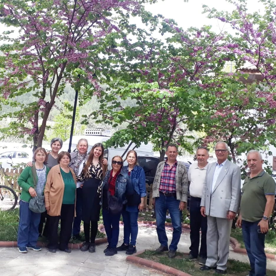 Tazelenme üniversitesine fotoğrafçılık eğitimi verildi.