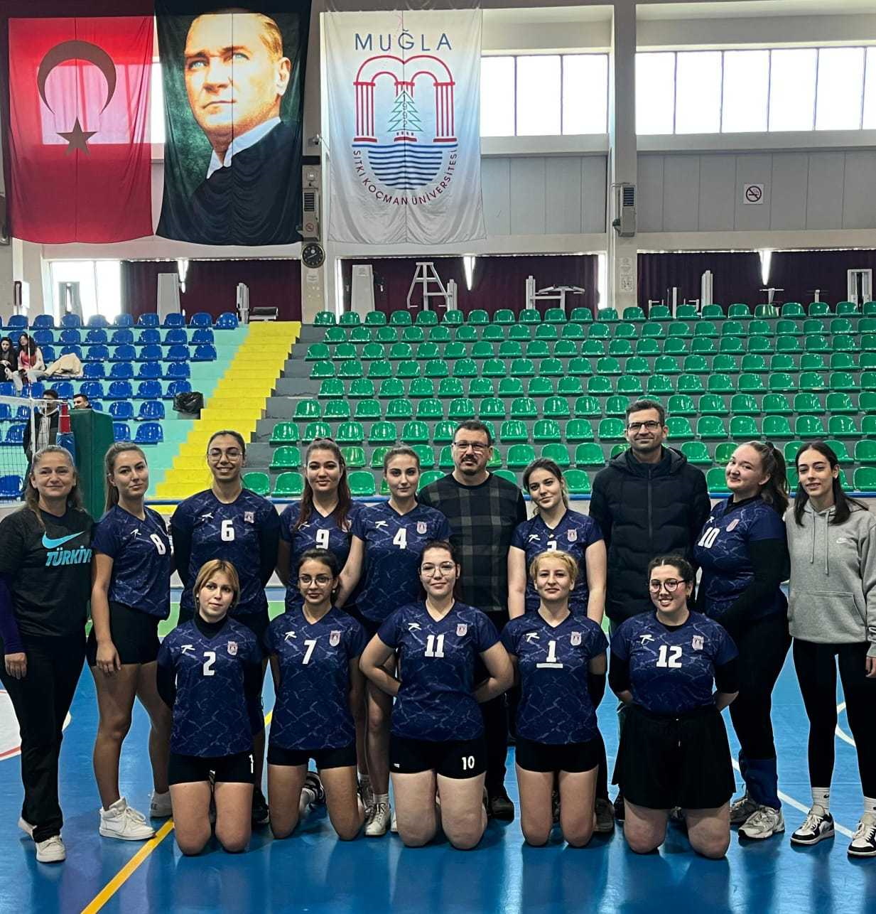 YÜKSEKOKULUMUZ KADIN VOLEYBOL TAKIMI İLK GRUP MAÇINA ÇIKTI