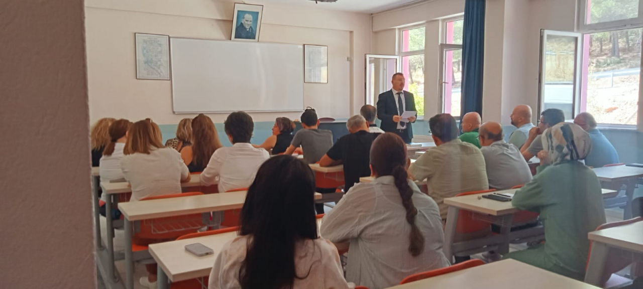 2025-2026 Eğitim Öğretim yılı akademik açılış toplantısı gerçekleştirildi.
