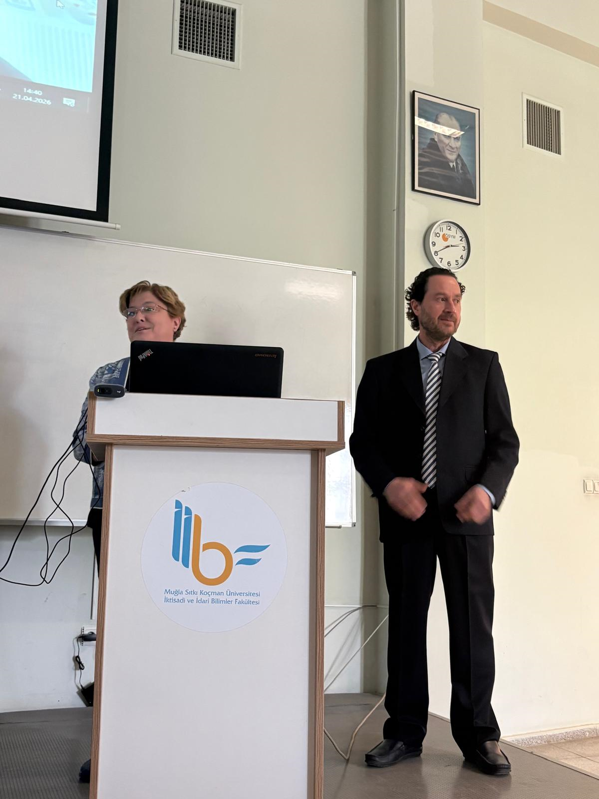 Mezun-Öğrenci Buluşması Etkinliği Gerçekleştirildi