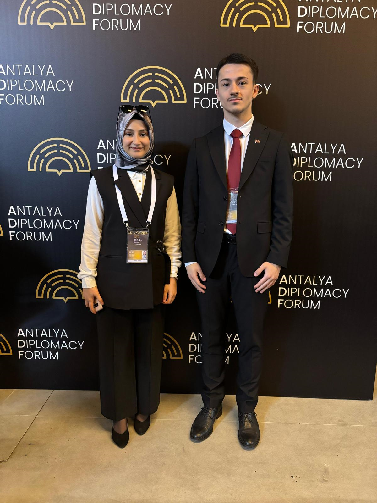 Öğrencilerimiz Antalya Diplomasi Forumunda Önemli Görüşmeler Gerçekleştirdi