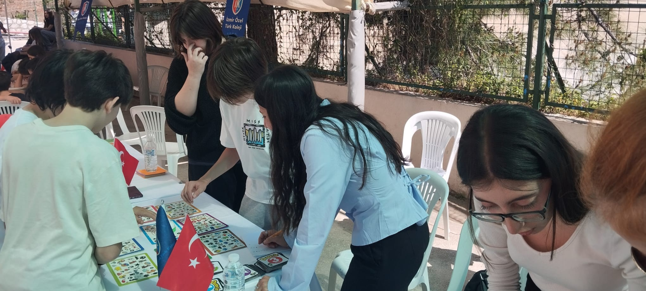 23 Nisan Şenliklerinde Öğretmen Adaylarımızdan Anlamlı Katkı