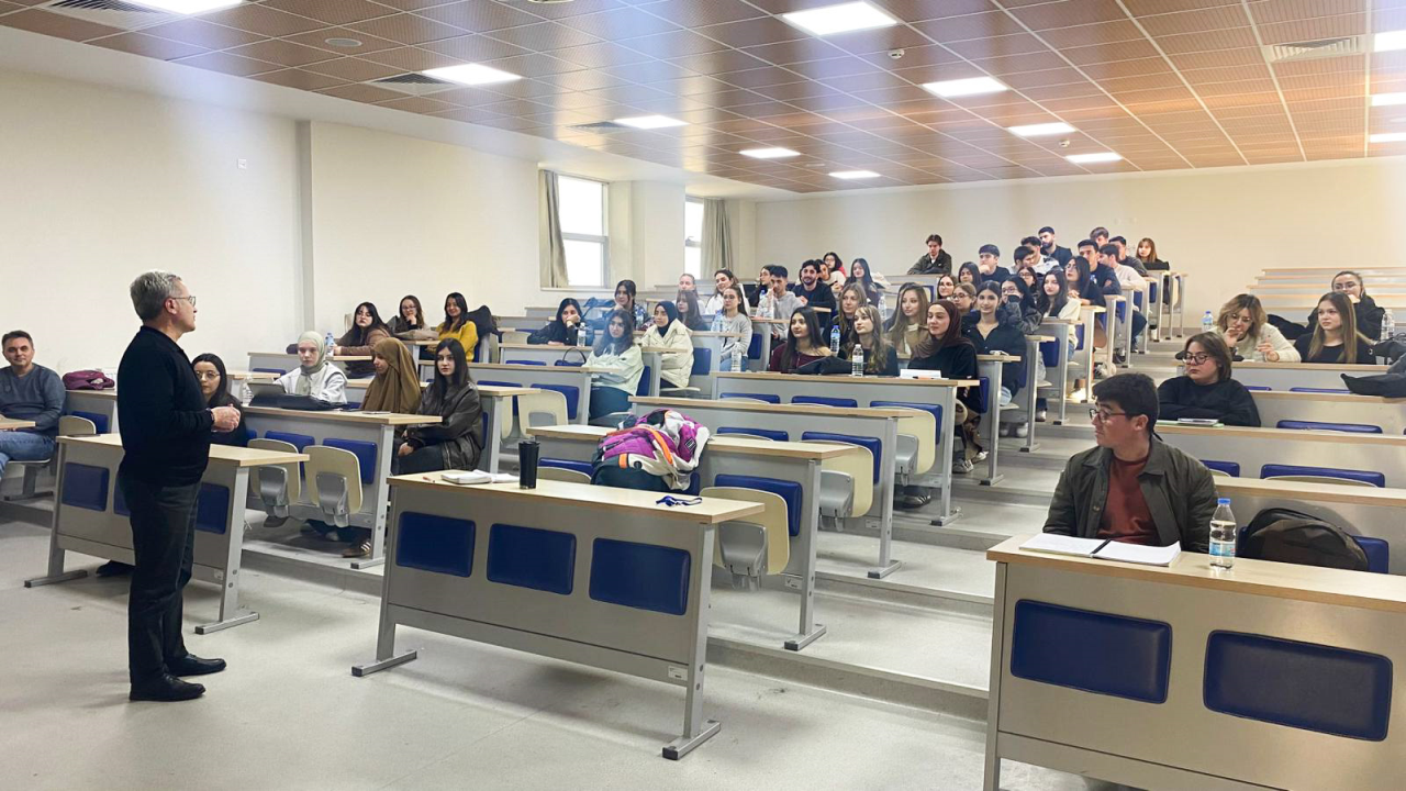 Dekan - Öğrenci Buluşması Gerçekleştirildi