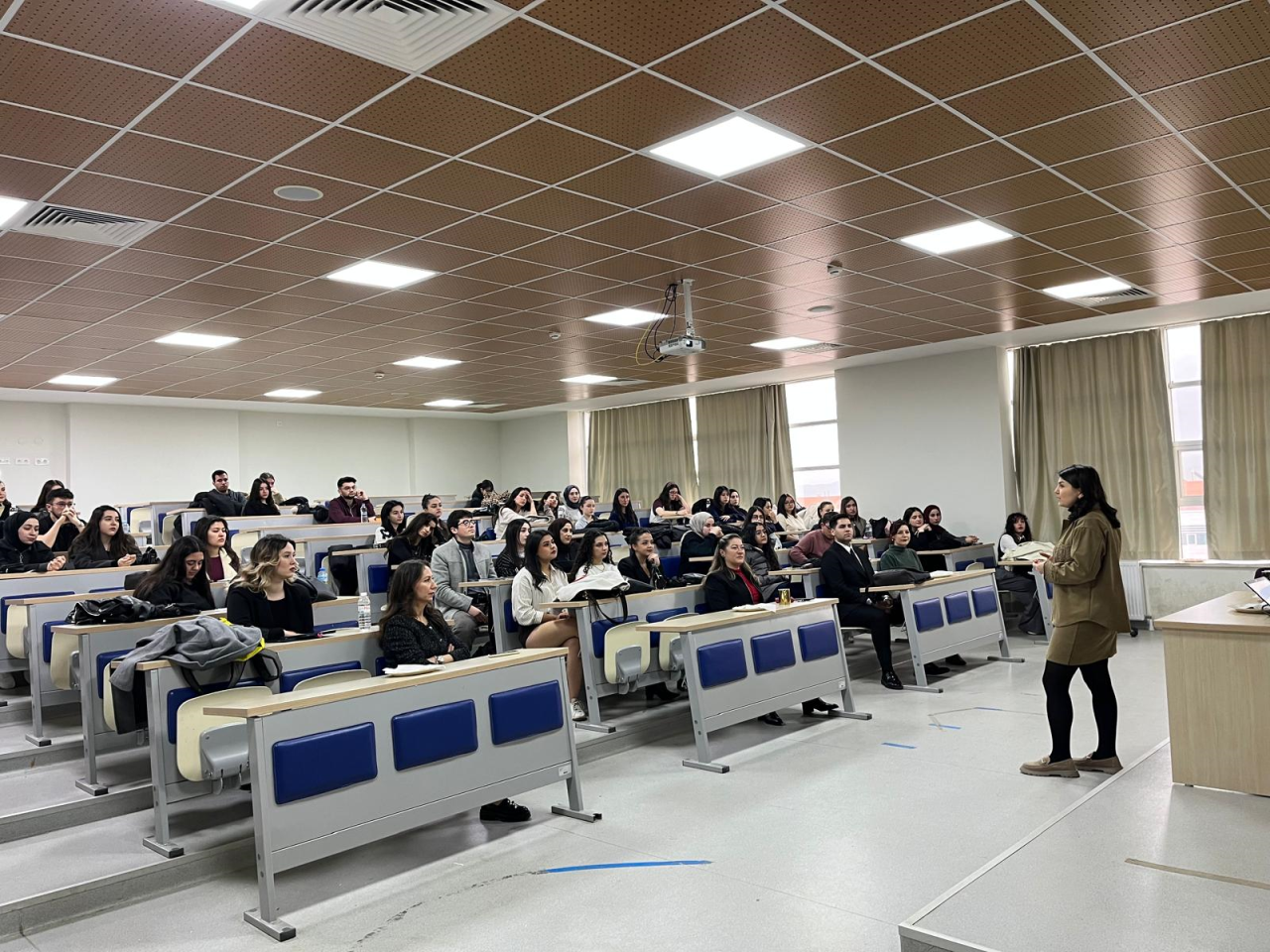 Fakültemizde CV Hazırlama, Mülakat Teknikleri ve Yapay Zeka Semineri Gerçekleştirildi