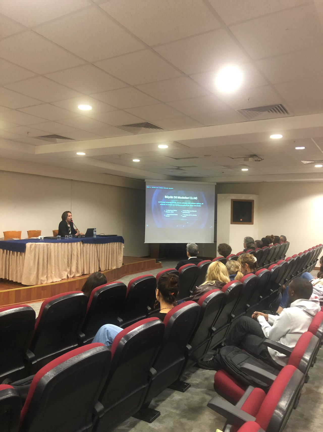 Üretken (?) Yapay Zekâ: Bilgi Üretiminde Algoritmik Lojistik