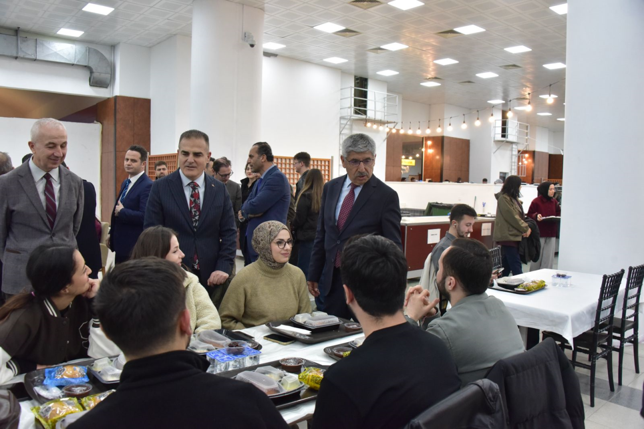 Rektör-Öğrenci Buluşması Yapıldı