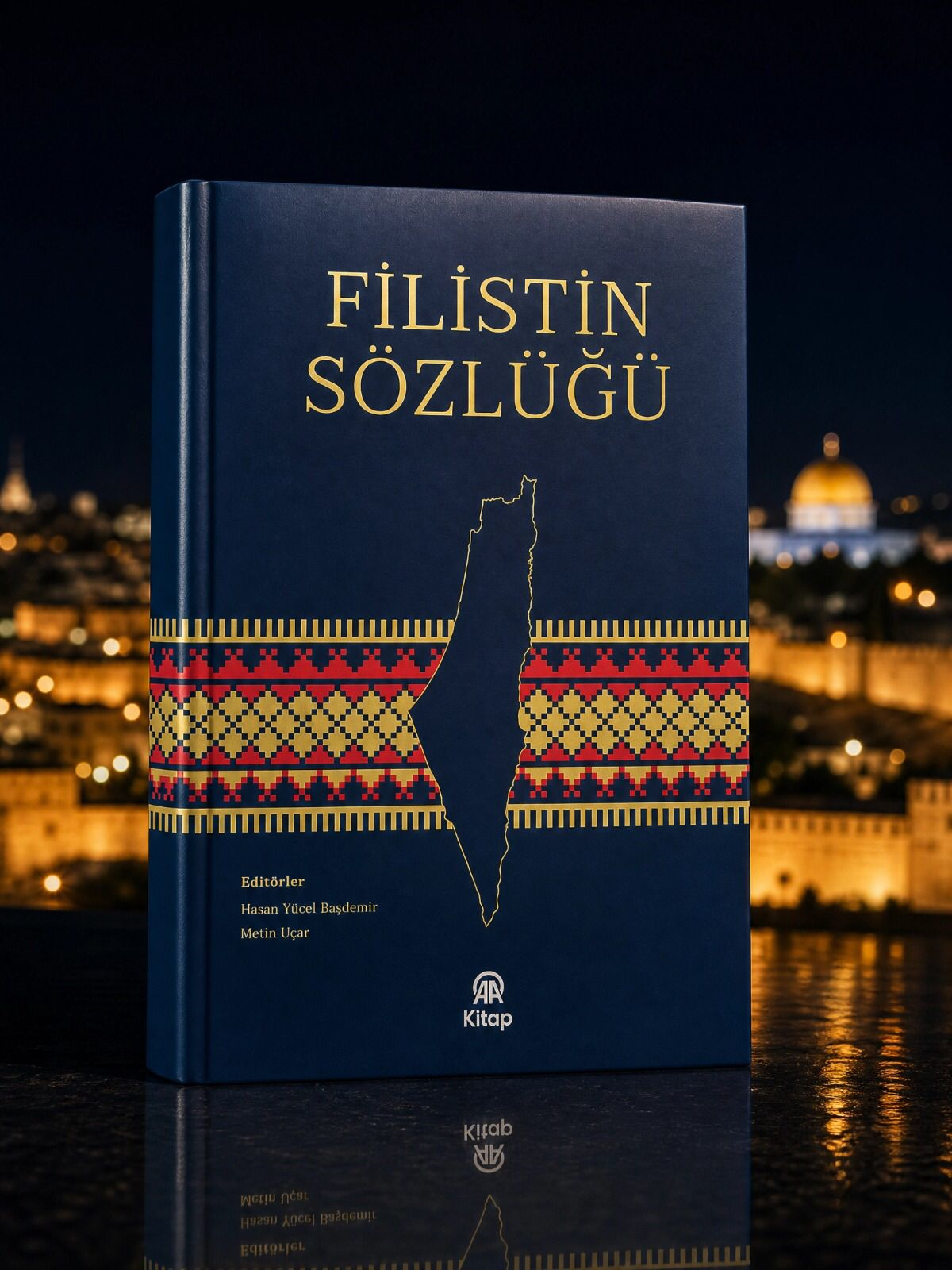 Hocamızı Tebrik Ederiz