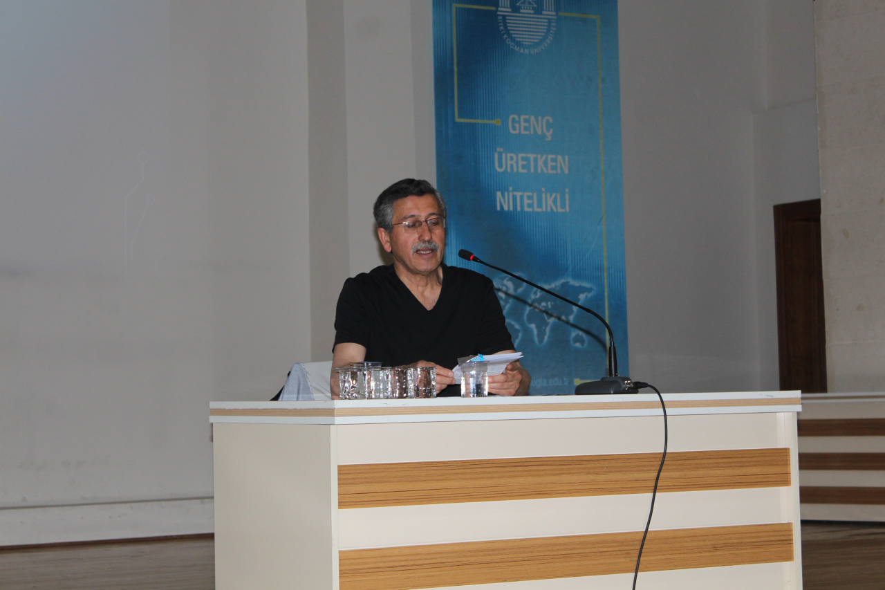 Prof. Dr. Yunus Apaydın Konferans Verdi